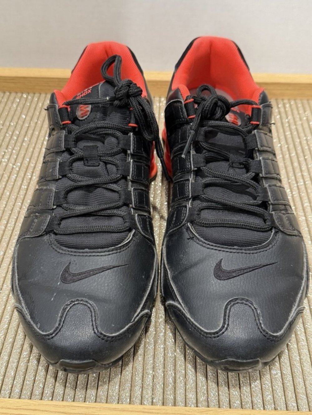 Nike Shock Black And Orange Size 8.5